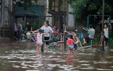 Hà Nội: Sân chơi biến thành 